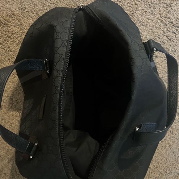 Gucci Dufflebag - Picture 6 of 6